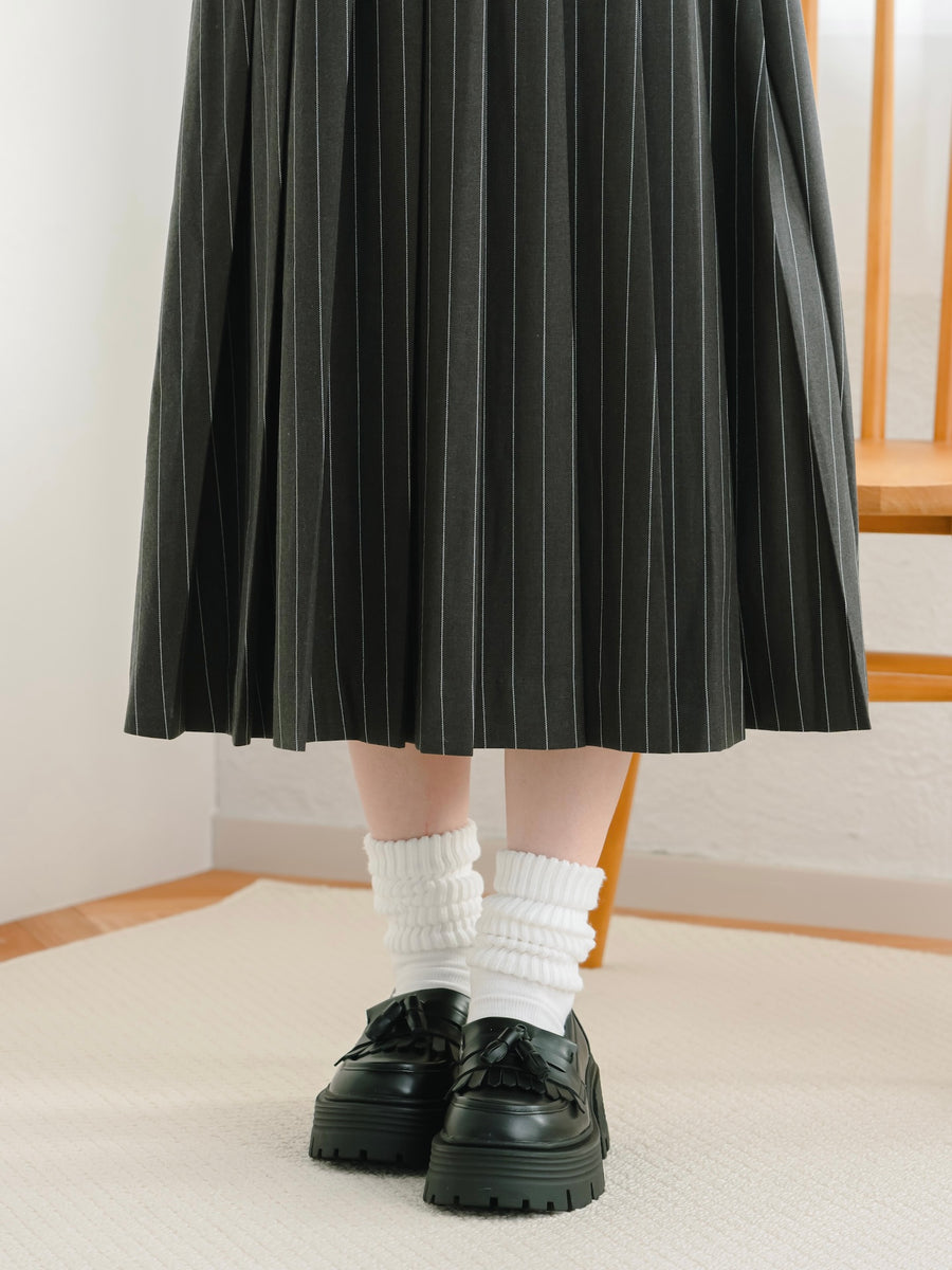 厚底タッセルローファー