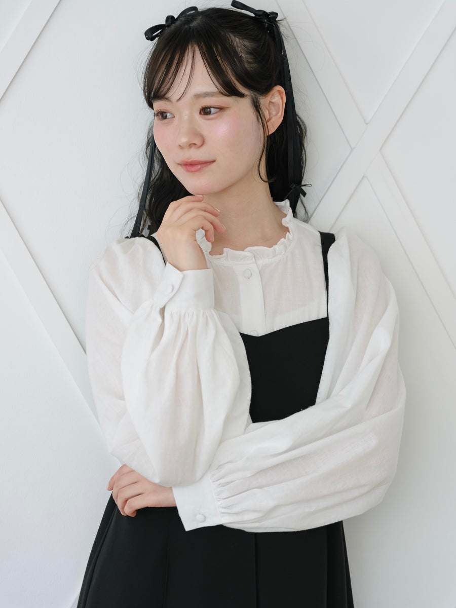 フリルネックくるみブラウス