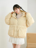 クリームイエロー