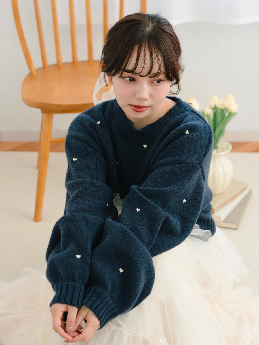 ハート刺繍ゆるニット