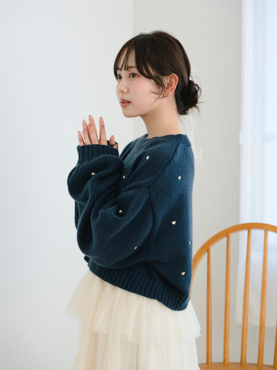 ハート刺繍ゆるニット