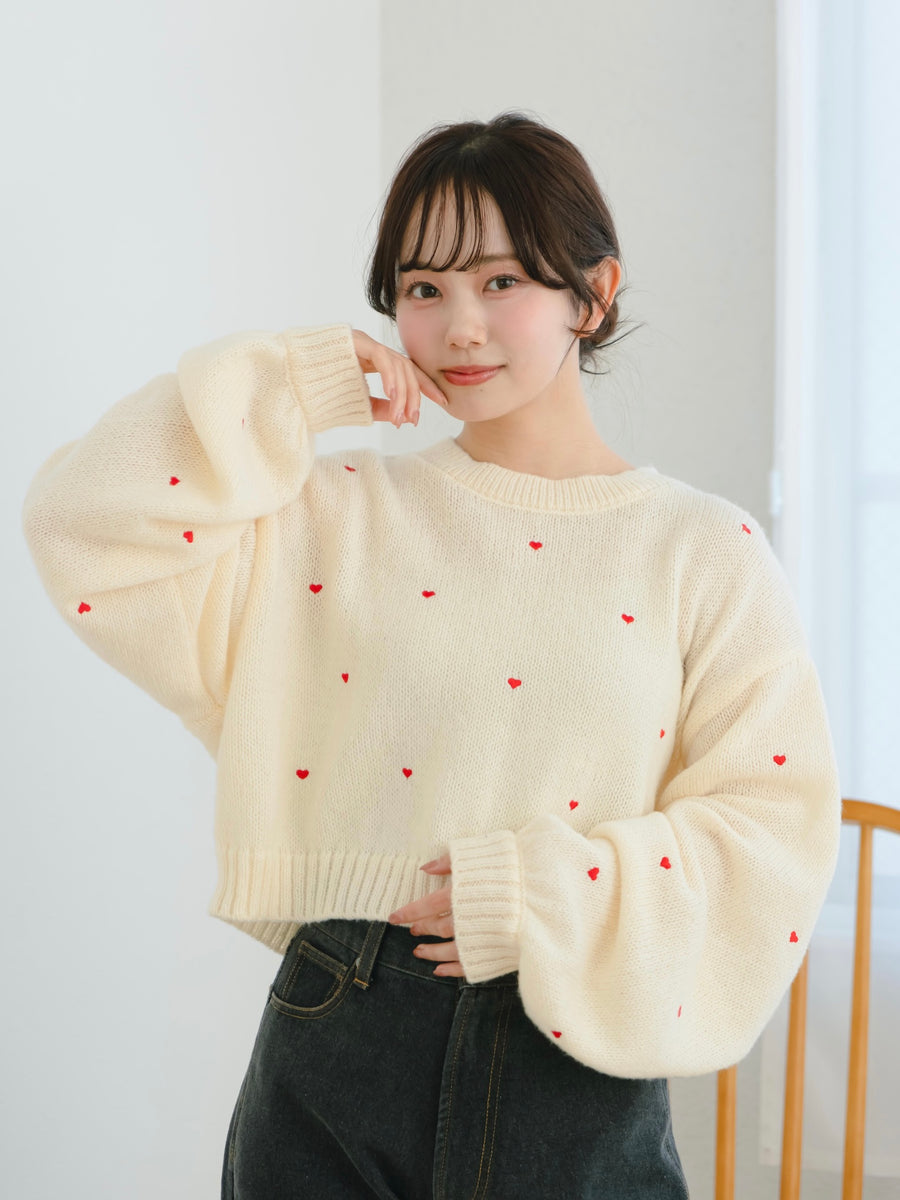 ハート刺繍ゆるニット
