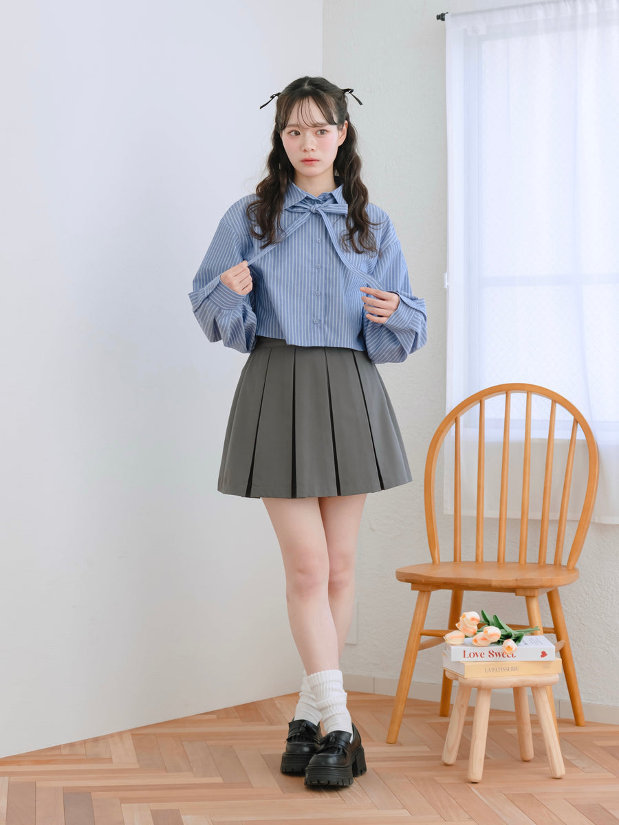 ボックスプリーツミニスカート