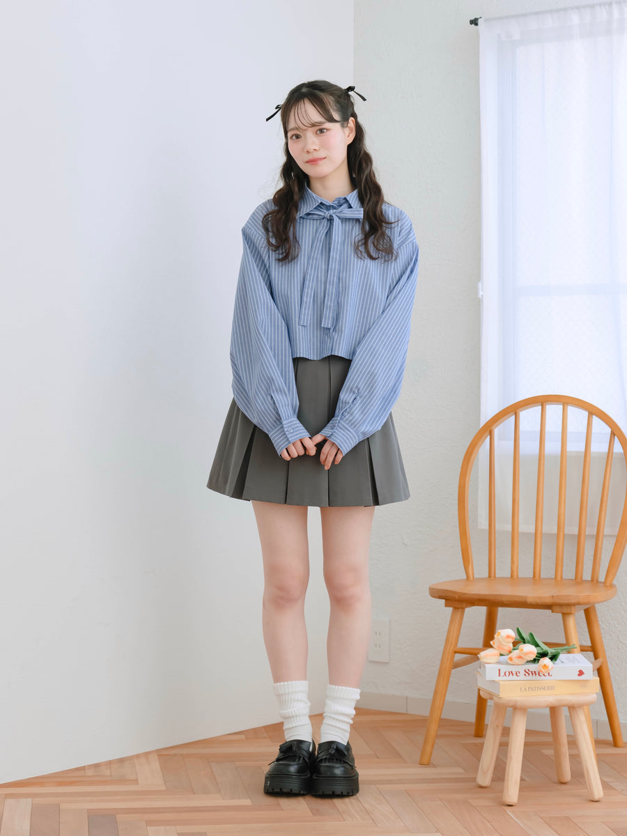 ボックスプリーツミニスカート