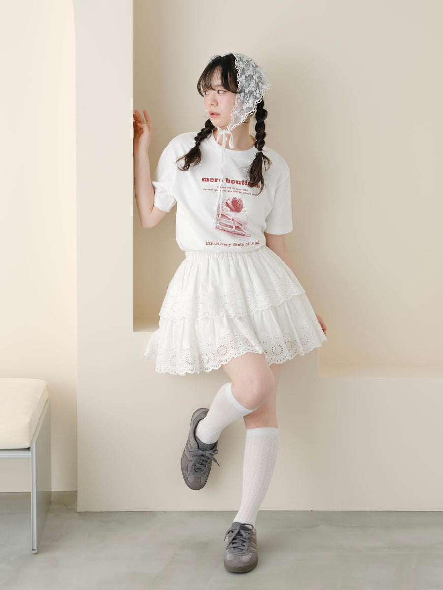 Lace flare mini skirt