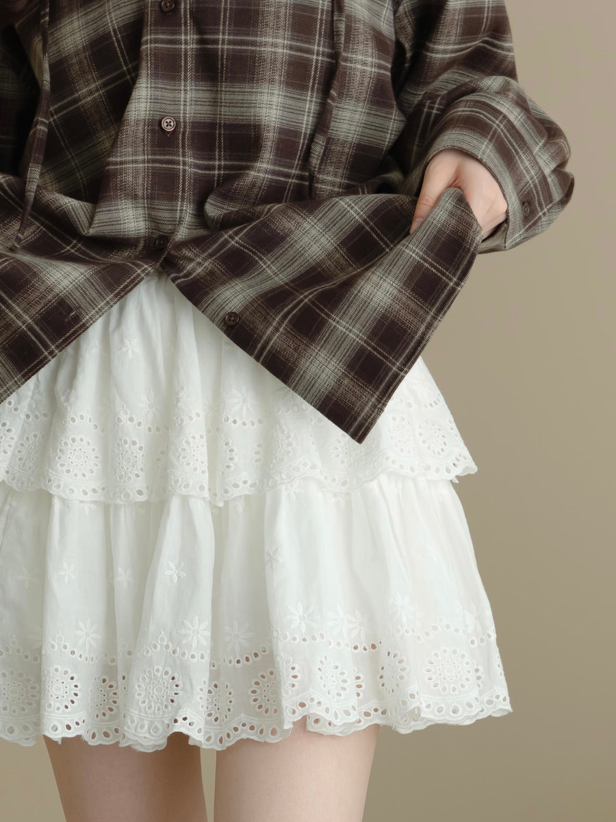 Lace flare mini skirt